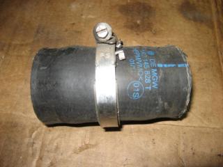 патрубок интеркулера Volkswagen Touran 2 2011, 2.0 л., TDi, CFJ, дизель, АКПП, черный, минивэн, передний привод, 1K0145828T