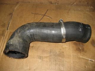 патрубок интеркулера Volkswagen Touran 2 2011, 2.0 л., TDi, CFJ, дизель, АКПП, черный, минивэн, передний привод, 1K0145832AC