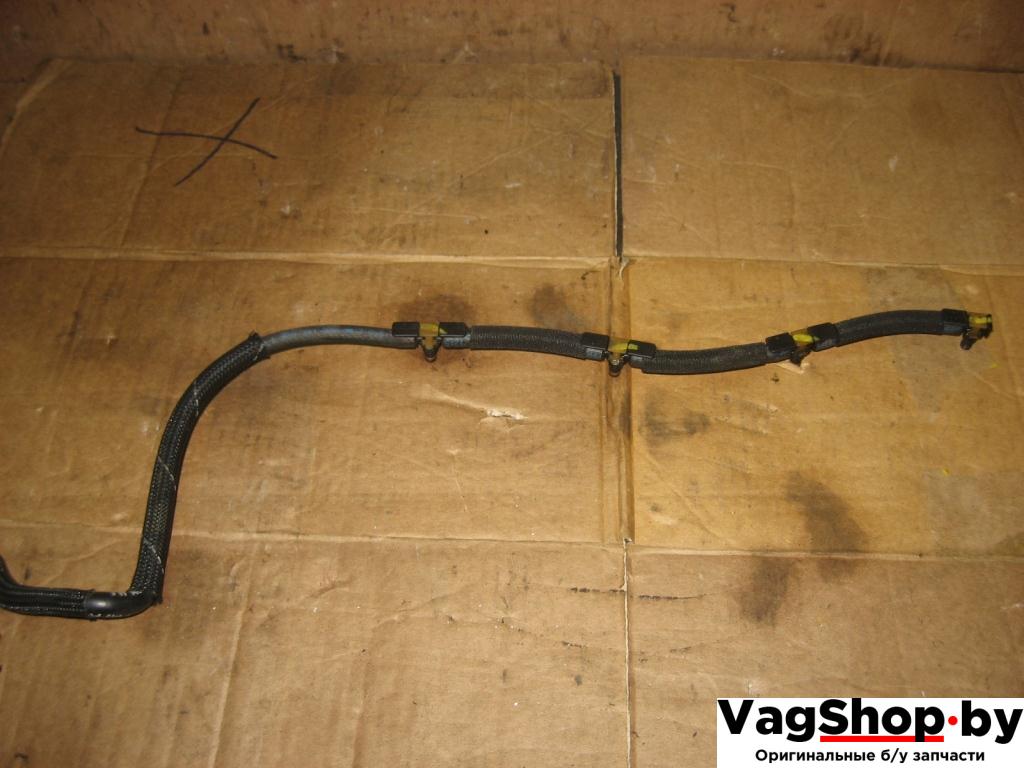 трубка обратки форсунок Volkswagen Touran 2 2011, 2.0 л., TDi, CFJ, дизель, АКПП, черный, минивэн, передний привод, 03L130235N - фото №1