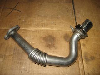 трубка системы рециркуляции EGR Volkswagen Touran 2 2011, 2.0 л., TDi, CFJ, дизель, АКПП, черный, минивэн, передний привод, 03L131521R