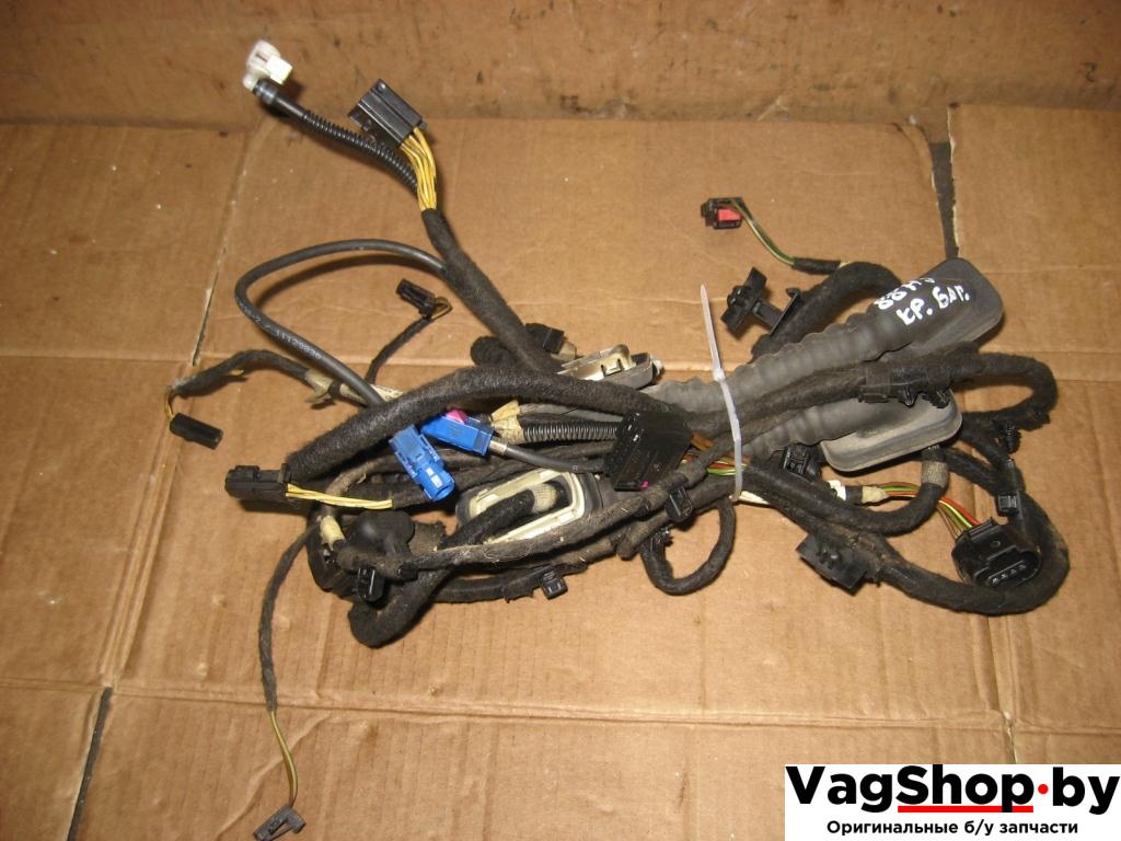 Проводка крышки багажника Volkswagen Touran 2 2011, 2.0 л., TDi, CFJ, дизель, АКПП, черный, минивэн, передний привод, 1T1971147, 1T1971148A - фото №1