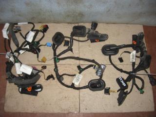 дверная проводка Volkswagen Touran 2 2011, 2.0 л., TDi, CFJ, дизель, АКПП, черный, минивэн, передний привод