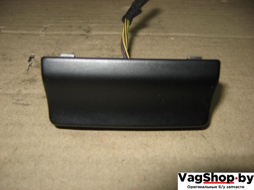 датчик света Volkswagen Touran 2 2011, 2.0 л., TDi, CFJ, дизель, АКПП, черный, минивэн, передний привод, 1T0907539C - фото №1