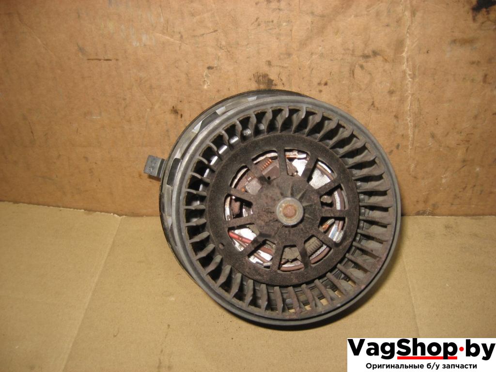 моторчик печки Volkswagen Transporter T5 2007, 2.5 л., TDi, BNZ, дизель, АКПП, красный, передний привод, 7H0819021 - фото №1