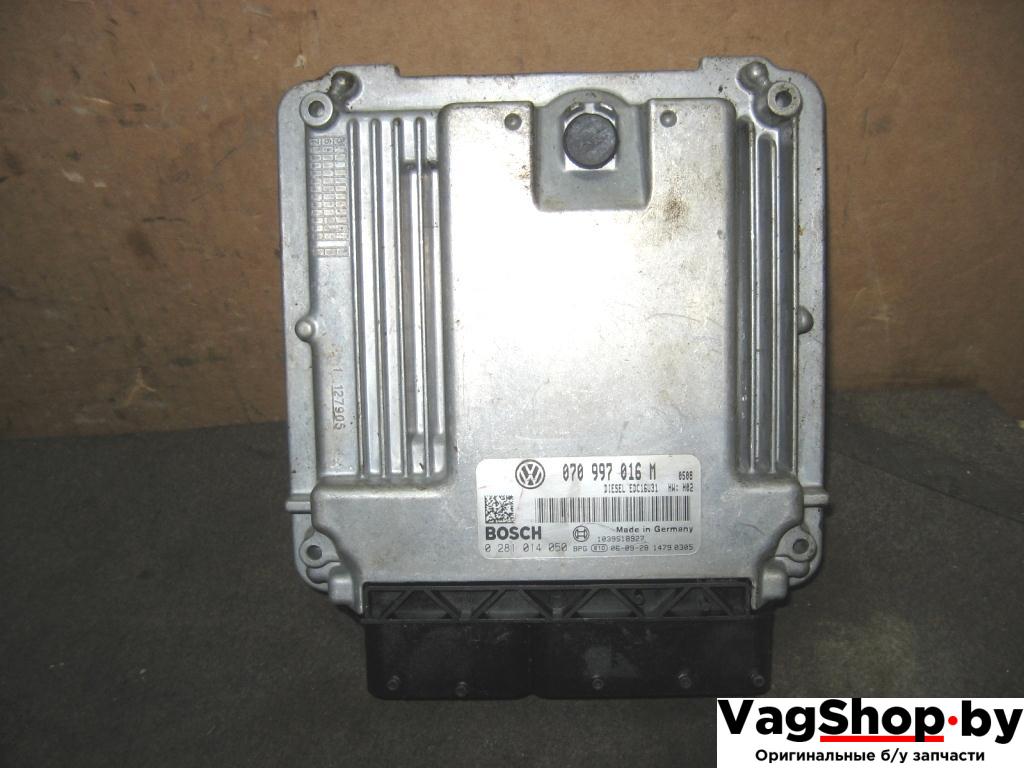 блок управления двигателем Volkswagen Transporter T5 2007, 2.5 л., TDi, BNZ, дизель, АКПП, красный, передний привод, 070997016M - фото №1