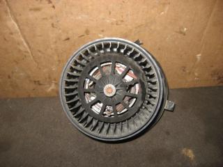 моторчик печки Volkswagen Caravelle 5 2006, 2.5 л., TDi, AXD, дизель, МКПП, красный, минивэн, передний привод, 7H0819021