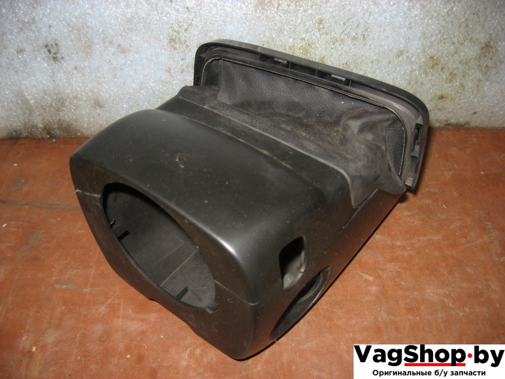 кожух рулевой колонки Volkswagen Caravelle 5 2006, 2.5 л., TDi, AXD, дизель, МКПП, красный, минивэн, передний привод, 7H0858559F, 7H0858565B - фото №1