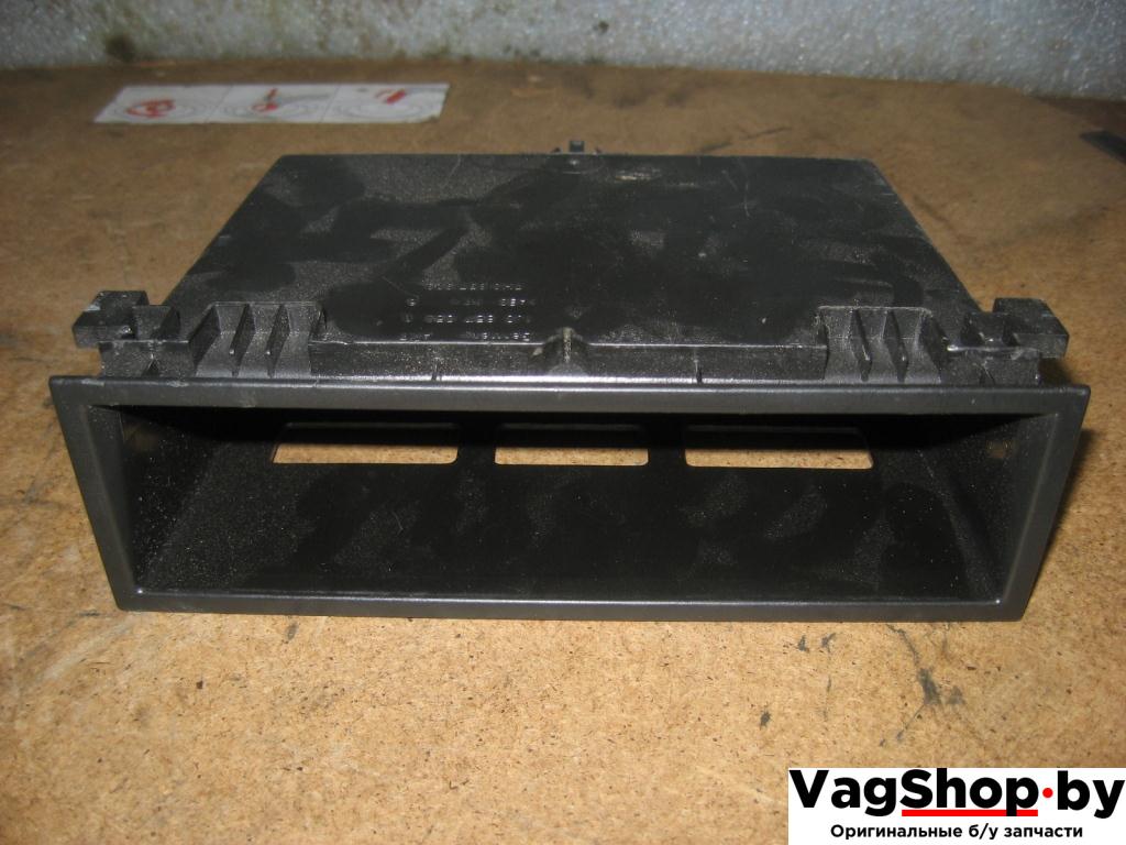 бардачок Volkswagen Caravelle 5 2006, 2.5 л., TDi, AXD, дизель, МКПП, красный, минивэн, передний привод, 1J0857058B - фото №1