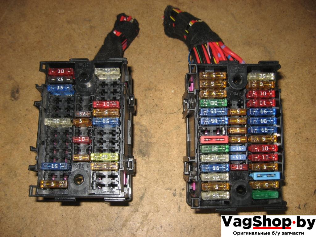 блок предохранителей Volkswagen Caravelle 5 2006, 2.5 л., TDi, AXD, дизель, МКПП, красный, минивэн, передний привод, 7H0937617 - фото №1