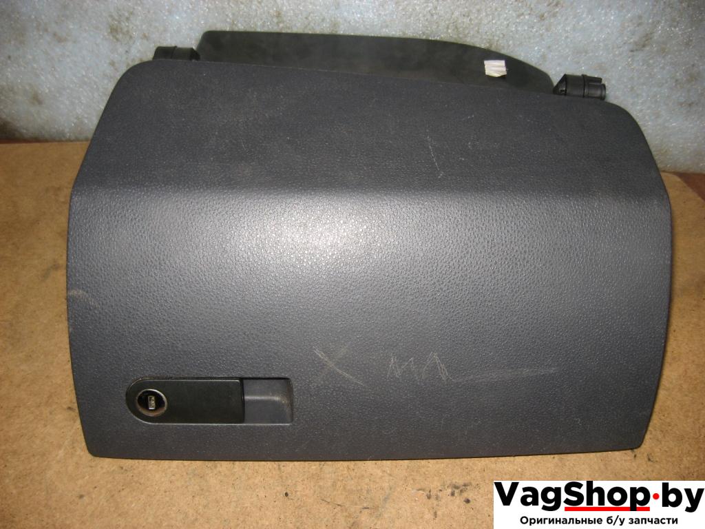 бардачок Volkswagen Caravelle 5 2006, 2.5 л., TDi, AXD, дизель, МКПП, красный, минивэн, передний привод, 7H1857095A - фото №1