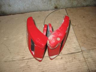 петля крышки багажника Volkswagen Caravelle 5 2006, 2.5 л., TDi, AXD, дизель, МКПП, красный, минивэн, передний привод