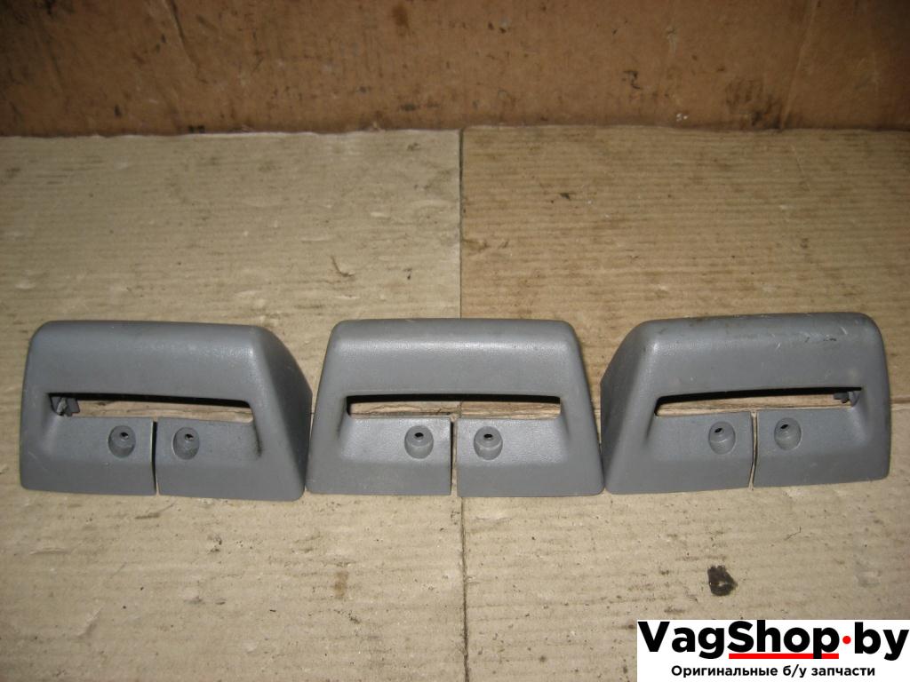 накладка декоративная Volkswagen Caravelle 5 2006, 2.5 л., TDi, AXD, дизель, МКПП, красный, минивэн, передний привод, 7H0882635B - фото №1