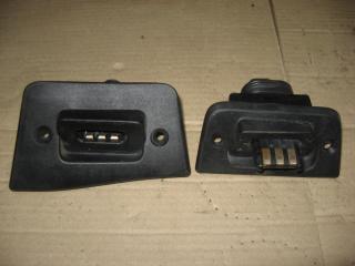 выключатель концевой (концевик) Volkswagen Caravelle 5 2006, 2.5 л., TDi, AXD, дизель, МКПП, красный, минивэн, передний привод, 7H0907469A, 7H0907438