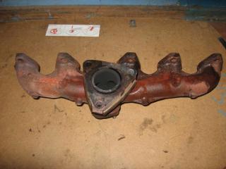 коллектор выпускной Volkswagen Transporter T5 2007, 2.5 л., TDi, BNZ, дизель, АКПП, красный, передний привод, 070253033F