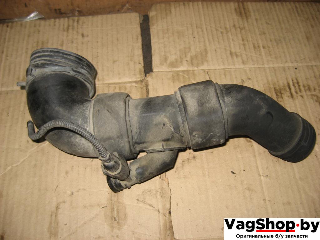 воздуховод Volkswagen Caravelle 5 2006, 2.5 л., TDi, AXD, дизель, МКПП, красный, минивэн, передний привод, 7H0129615L - фото №1