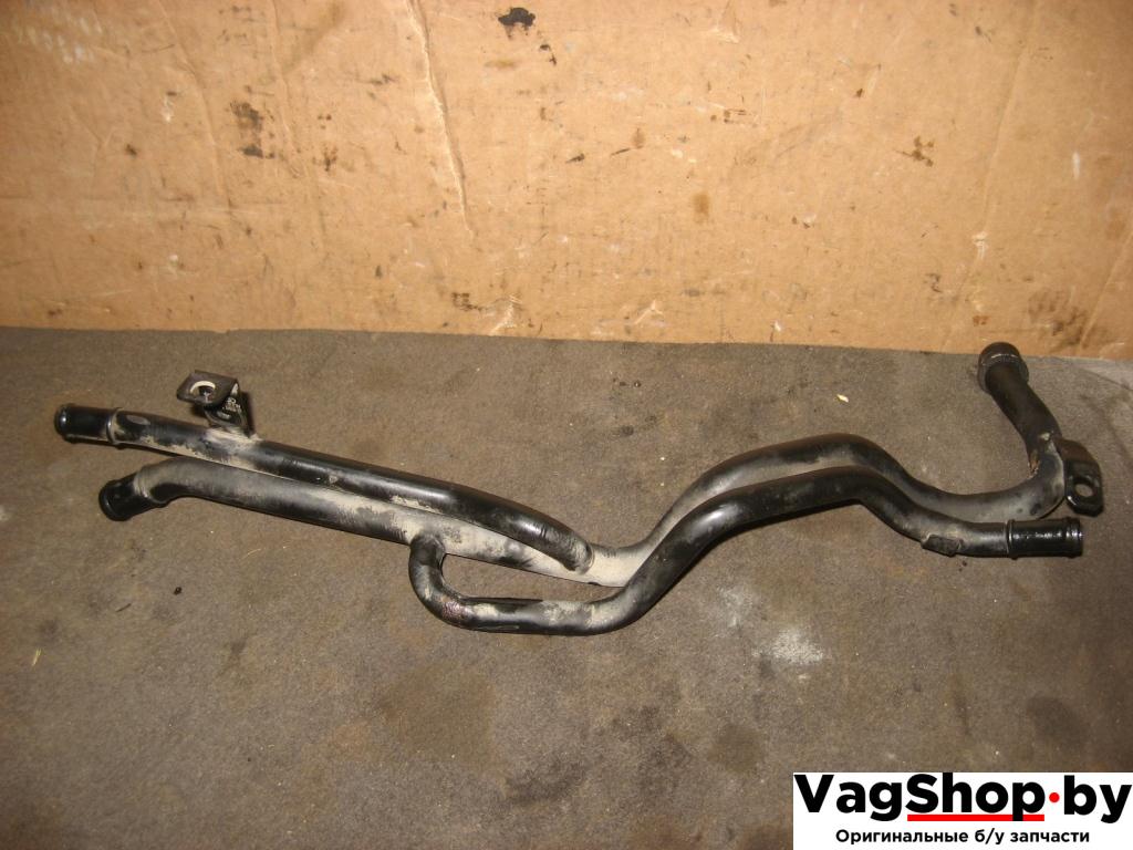 трубка охлаждающей жидкости Volkswagen Caravelle 5 2006, 2.5 л., TDi, AXD, дизель, МКПП, красный, минивэн, передний привод, 7H0121065G - фото №1