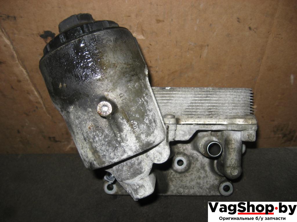 корпус масляного фильтра Volkswagen Caravelle 5 2006, 2.5 л., TDi, AXD, дизель, МКПП, красный, минивэн, передний привод, 070115389D - фото №1