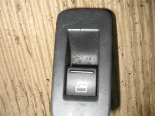 кнопка стеклоподъемника переднего правого Volkswagen Touareg 1 поколение [рестайлинг] 2008, 3.0 л., TDi, CAS, дизель, АКПП, черный, внедорожник 5 дв., полный привод, 7L6959885B