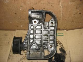 кронштейн генератора Volkswagen Touareg 1 поколение [рестайлинг] 2008, 3.0 л., TDi, CAS, дизель, АКПП, черный, внедорожник 5 дв., полный привод, 059903143P