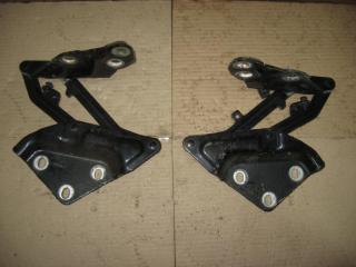 петля капота Volkswagen Touareg 1 поколение [рестайлинг] 2008, 3.0 л., TDi, CAS, дизель, АКПП, черный, внедорожник 5 дв., полный привод, 7L6823301A, 7L6823302A