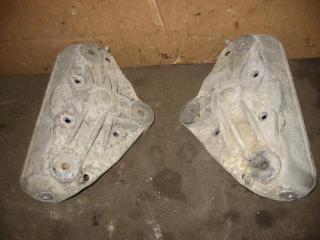 опора амортизатора верхняя (чашка) Volkswagen Touareg 1 поколение [рестайлинг] 2008, 3.0 л., TDi, CAS, дизель, АКПП, черный, внедорожник 5 дв., полный привод, 7L0412391D