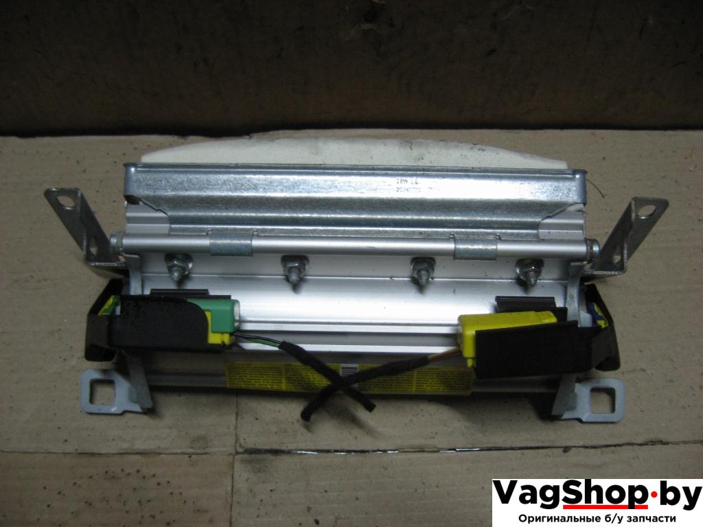 подушка безопасности пассажира Volkswagen Touareg 1 поколение 2004, 4.2 л., i, AXQ, бензин, АКПП, белый, внедорожник 5 дв., полный привод, 7L0880202 - фото №1