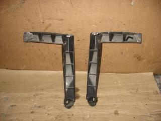 Крепление бампера заднего Volkswagen Touareg 1 поколение 2004, 4.2 л., i, AXQ, бензин, АКПП, белый, внедорожник 5 дв., полный привод, 7L6807861, 7L6807862