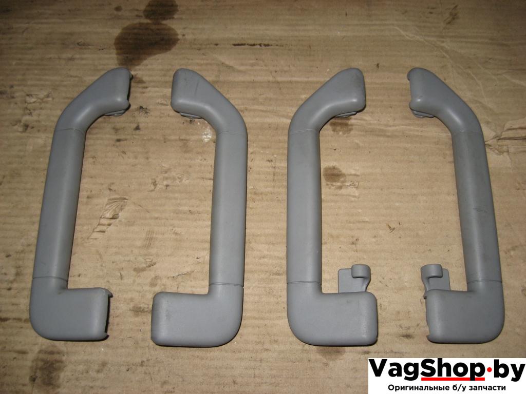 ручка внутренняя потолочная Volkswagen Touareg 1 поколение 2004, 4.2 л., i, AXQ, бензин, АКПП, белый, внедорожник 5 дв., полный привод - фото №1