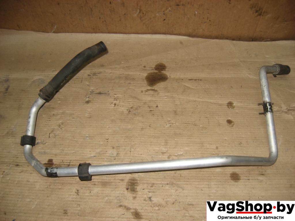 трубка охлаждающей жидкости Volkswagen Touareg 1 поколение 2004, 4.2 л., i, AXQ, бензин, АКПП, белый, внедорожник 5 дв., полный привод, 7L0819926AD - фото №1