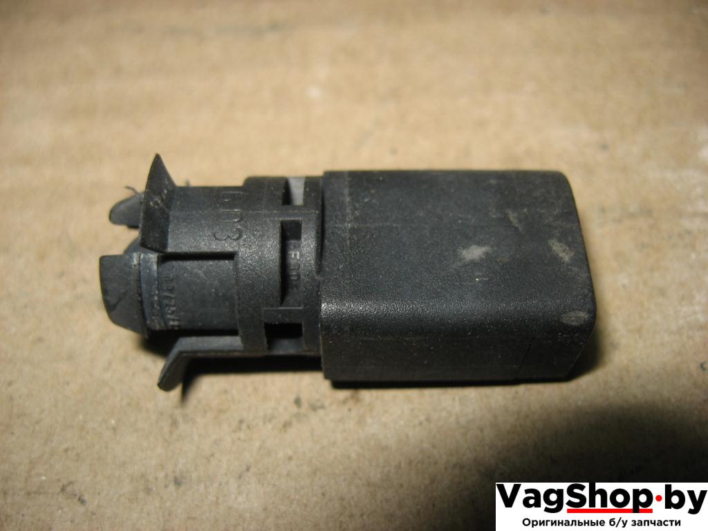 датчик температуры Volkswagen Touareg 1 поколение 2004, 4.2 л., i, AXQ, бензин, АКПП, белый, внедорожник 5 дв., полный привод, 1J0919379A - фото №1