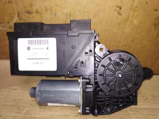 моторчик стеклоподъемника задний правый Volkswagen Touareg 1 поколение 2004, 4.2 л., i, AXQ, бензин, АКПП, белый, внедорожник 5 дв., полный привод, 7L0959704B, 3D0959794C