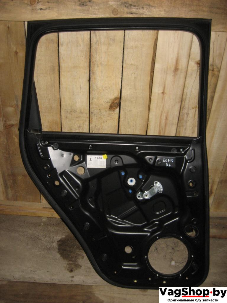 стеклоподъемник электрический задний левый Volkswagen Touareg 1 поколение 2004, 4.2 л., i, AXQ, бензин, АКПП, белый, внедорожник 5 дв., полный привод - фото №1
