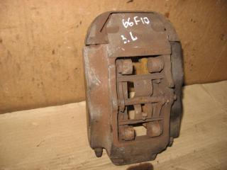 суппорт задний левый Volkswagen Touareg 1 поколение 2004, 4.2 л., i, AXQ, бензин, АКПП, белый, внедорожник 5 дв., полный привод