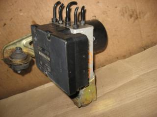 блок ABS Volkswagen Touareg 1 поколение 2004, 4.2 л., i, AXQ, бензин, АКПП, белый, внедорожник 5 дв., полный привод, 7L0907379C, 7L0614111D