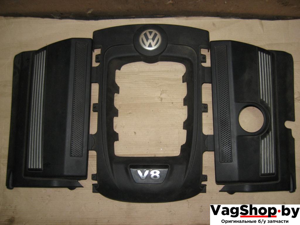 декоративная крышка двигателя Volkswagen Touareg 1 поколение 2004, 4.2 л., i, AXQ, бензин, АКПП, белый, внедорожник 5 дв., полный привод, 7L3103505, 7L6103505A, 7L6103925 - фото №1