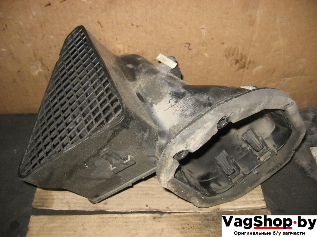 воздуховод Audi Q7 4L 2007, 3.0 л., TDi, BUG, дизель, АКПП, серый, внедорожник 5 дв., полный привод, 7L0819049 - фото №1