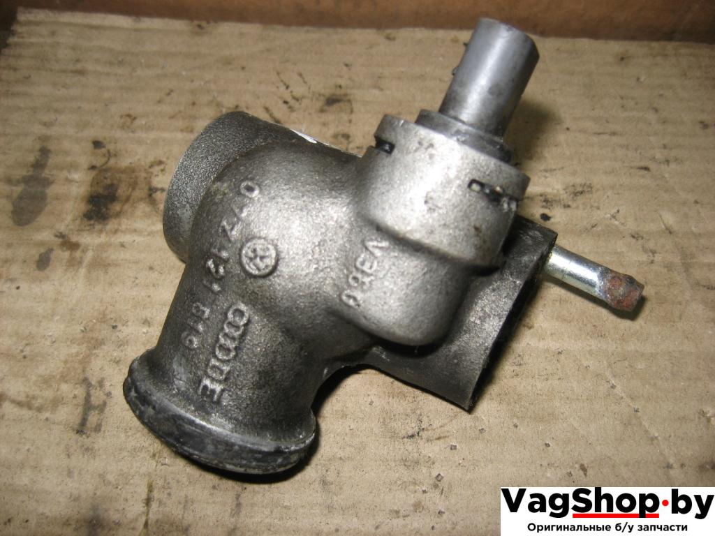 фланец (тройник) системы охлаждения Volkswagen Touareg 1 поколение 2005, 5.0 л., TDi, дизель, 07Z121619 - фото №1