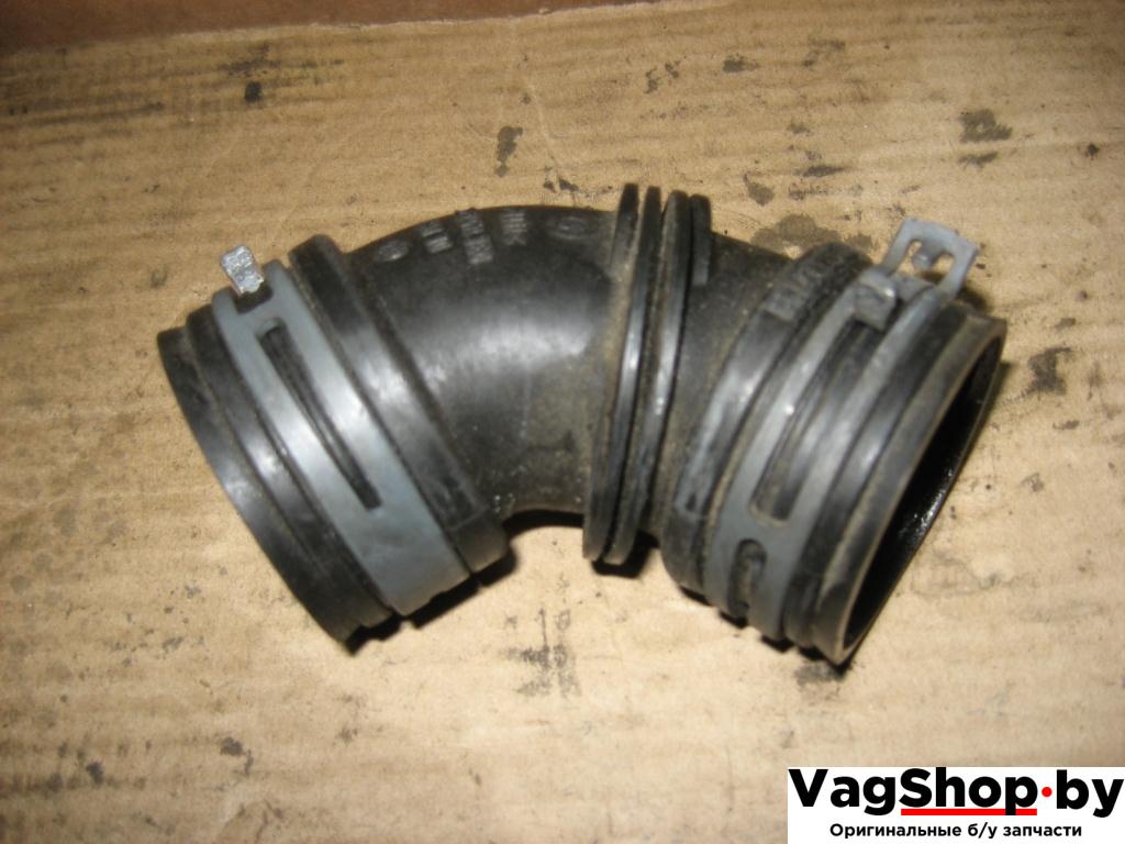 воздуховод Volkswagen Passat B6 2009, 1.4 л., TSI, бензин, газ, АКПП, черный, универсал, передний привод, 03C145747C - фото №1