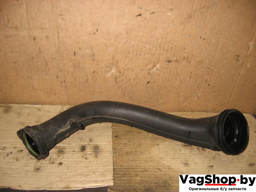 гофра инжектора Volkswagen Passat B6 2009, 1.4 л., TSI, бензин, газ, АКПП, черный, универсал, передний привод, 03C145673M - фото №1