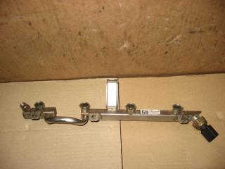 топливная рампа Volkswagen Passat B6 2009, 1.4 л., TSI, бензин, газ, АКПП, черный, универсал, передний привод, 03C906051A, 03C133317A, 03C129041A