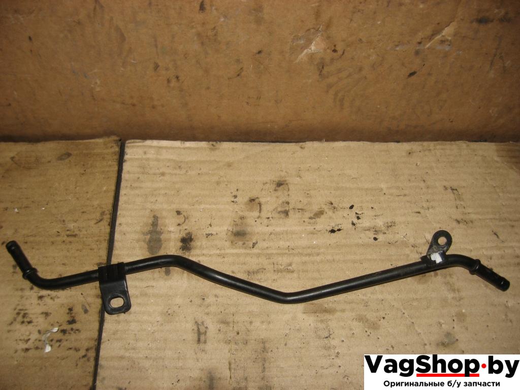 трубка охлаждающей жидкости Volkswagen Passat B6 2010, 2.0 л., TDi, CBB, дизель, АКПП, серый, универсал, полный привод, 5N0121070M - фото №1