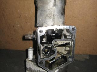 корпус масляного фильтра Volkswagen Passat B6 2010, 2.0 л., TDi, CBB, дизель, АКПП, серый, универсал, полный привод, 045115389K