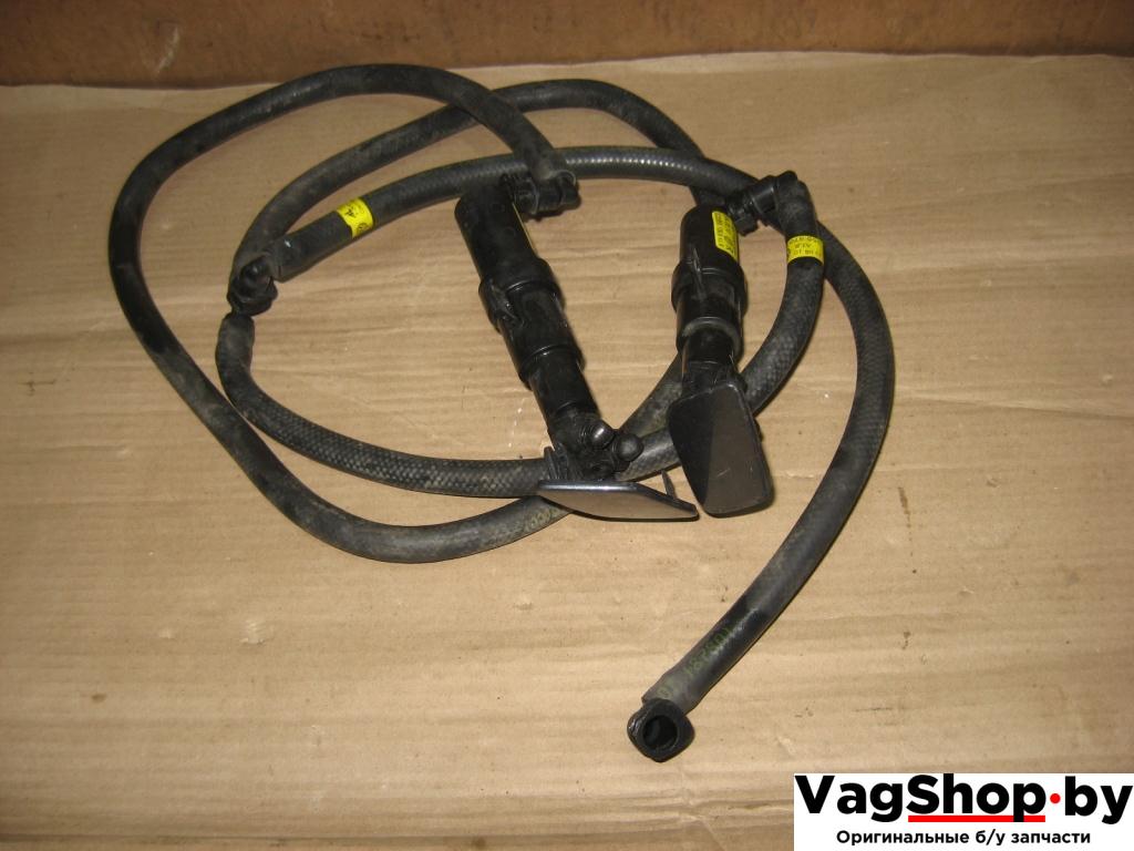 форсунка омывателя фары Volkswagen Passat B6 2010, 2.0 л., TDi, CBB, дизель, АКПП, серый, универсал, полный привод, 3C0955103A - фото №1