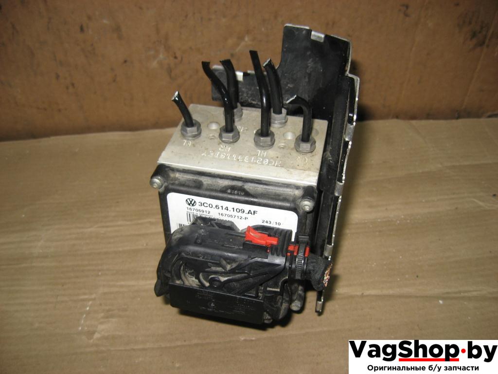 блок ABS Volkswagen Passat B6 2010, 2.0 л., TDi, CBB, дизель, АКПП, серый, универсал, полный привод, 3C0614109AF - фото №1