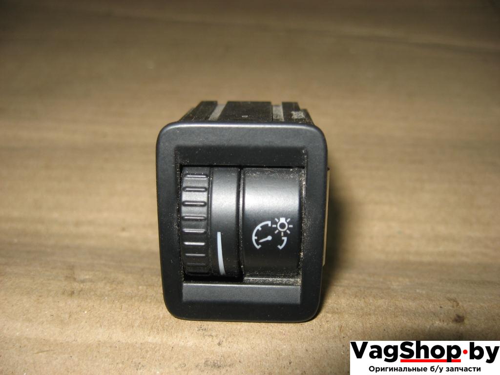 кнопка освещения панели приборов Volkswagen Passat B6 2010, 2.0 л., TDi, CBB, дизель, АКПП, серый, универсал, полный привод, 3C0941334A - фото №1
