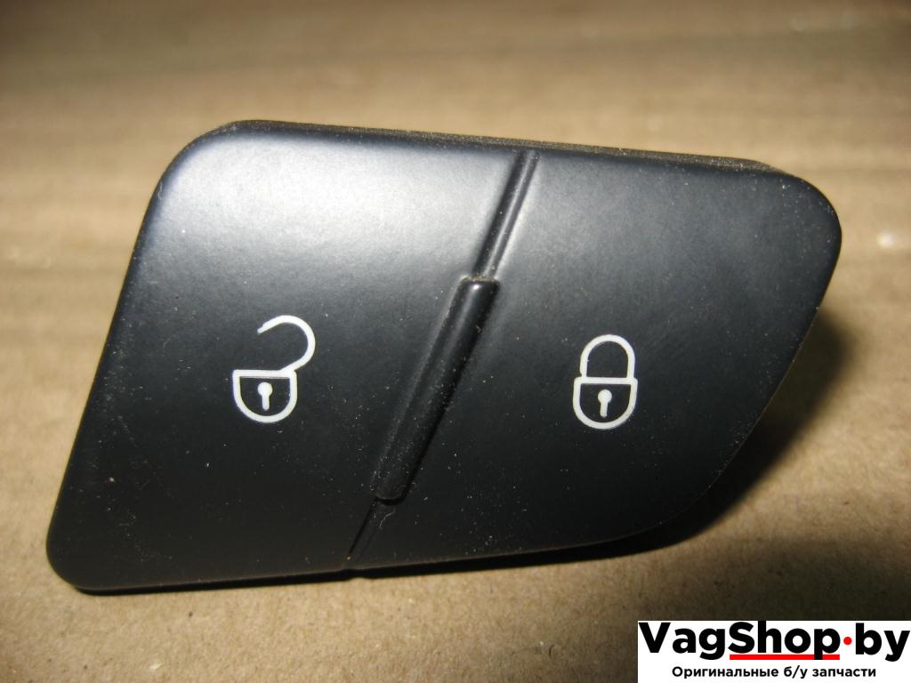 кнопка центрального замка Volkswagen Passat B6 2010, 2.0 л., TDi, CBB, дизель, АКПП, серый, универсал, полный привод, 3C0962125B - фото №1