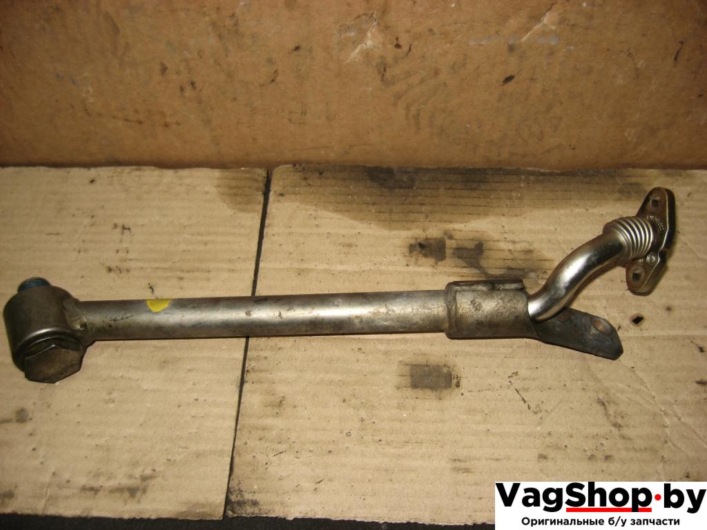 масляная трубка турбины Volkswagen Passat B6 2010, 2.0 л., TDi, CBB, дизель, АКПП, красный, универсал, полный привод, 03G145535F, 03G145736F - фото №1
