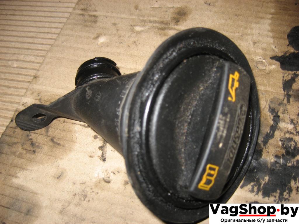 маслозаливная горловина Audi Q7 4L 2007, 3.0 л., TDi, BUG, дизель, АКПП, серый, внедорожник 5 дв., полный привод, 059103482C - фото №1