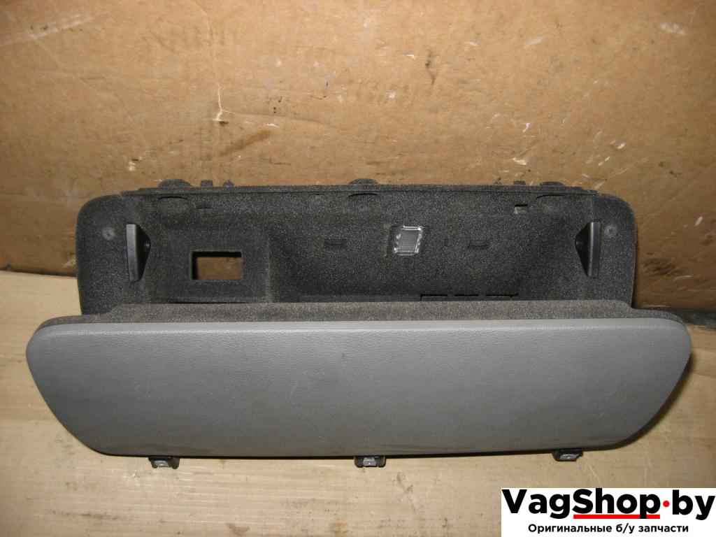 бардачок Audi Q7 4L 2007, 3.0 л., TDi, BUG, дизель, АКПП, серый, внедорожник 5 дв., полный привод - фото №1