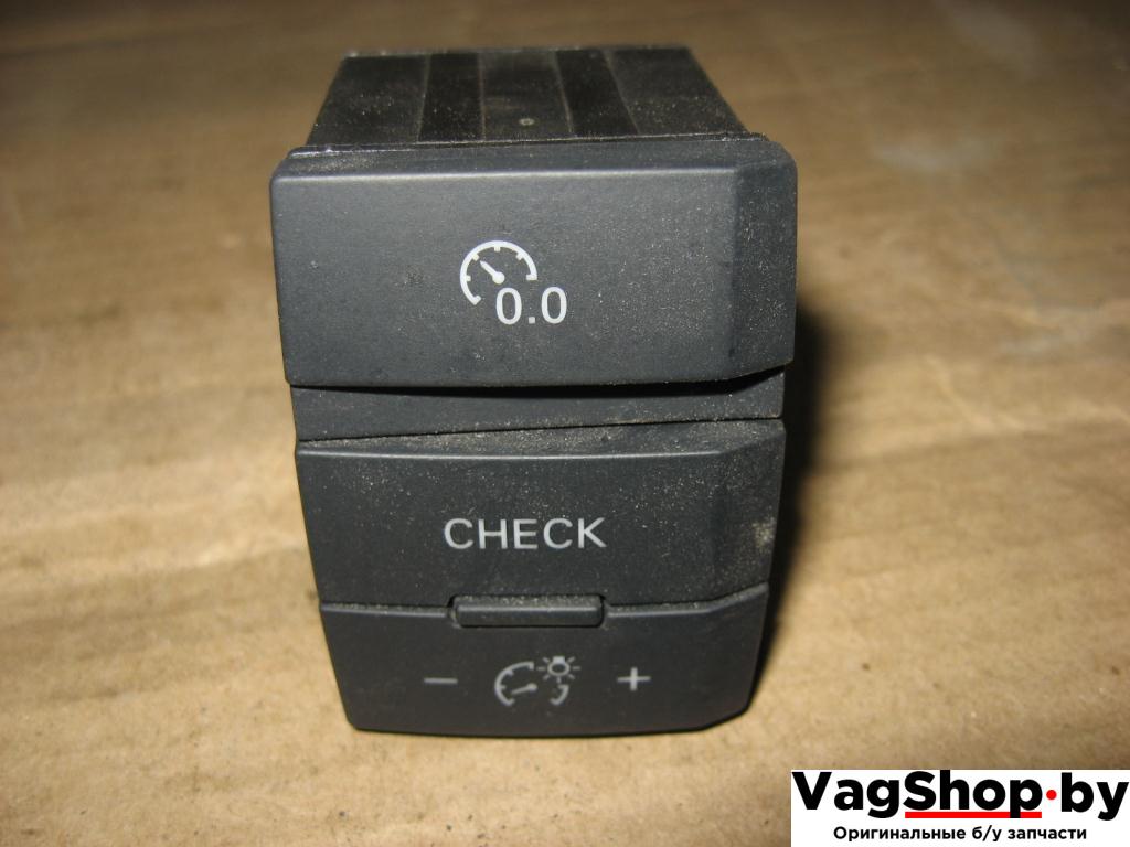 кнопка (выключатель) Audi Q7 4L 2007, 3.0 л., TDi, BUG, дизель, АКПП, серый, внедорожник 5 дв., полный привод, 4L0927123 - фото №1